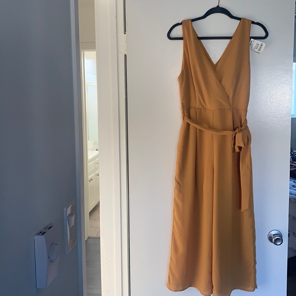 Brand new Yellow romper 😍